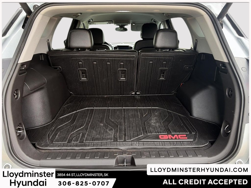 2024 GMC Terrain SLT in Lloydminster, Saskatchewan - 9 - w1024h768px