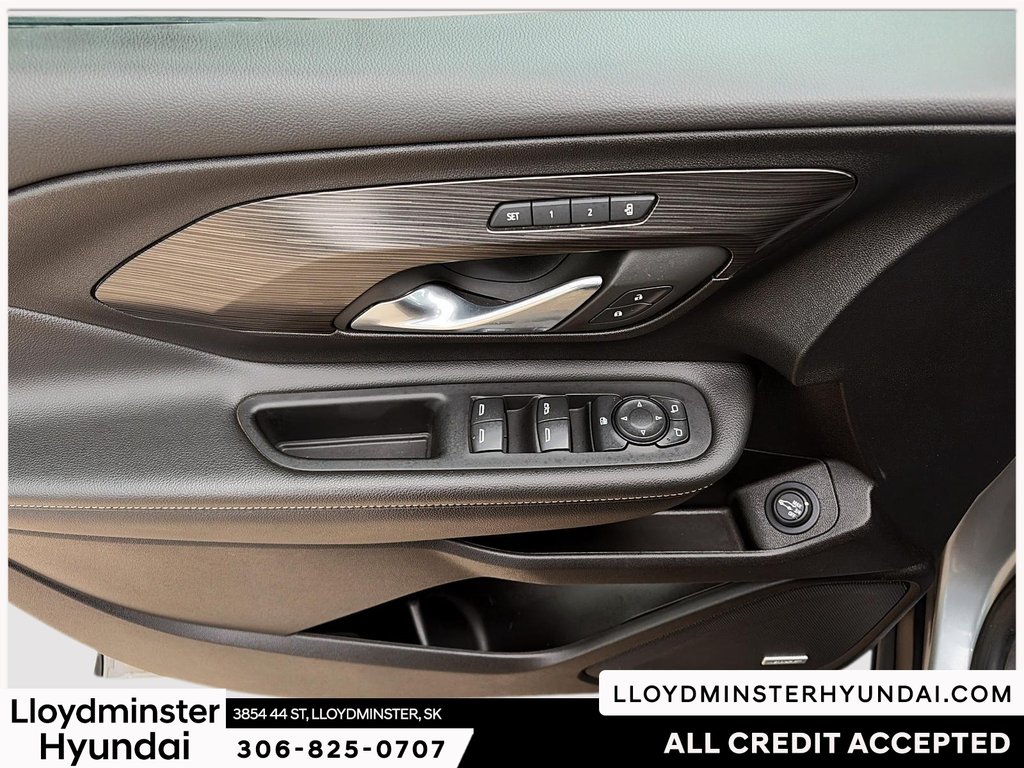 2024 GMC Terrain SLT in Lloydminster, Saskatchewan - 15 - w1024h768px