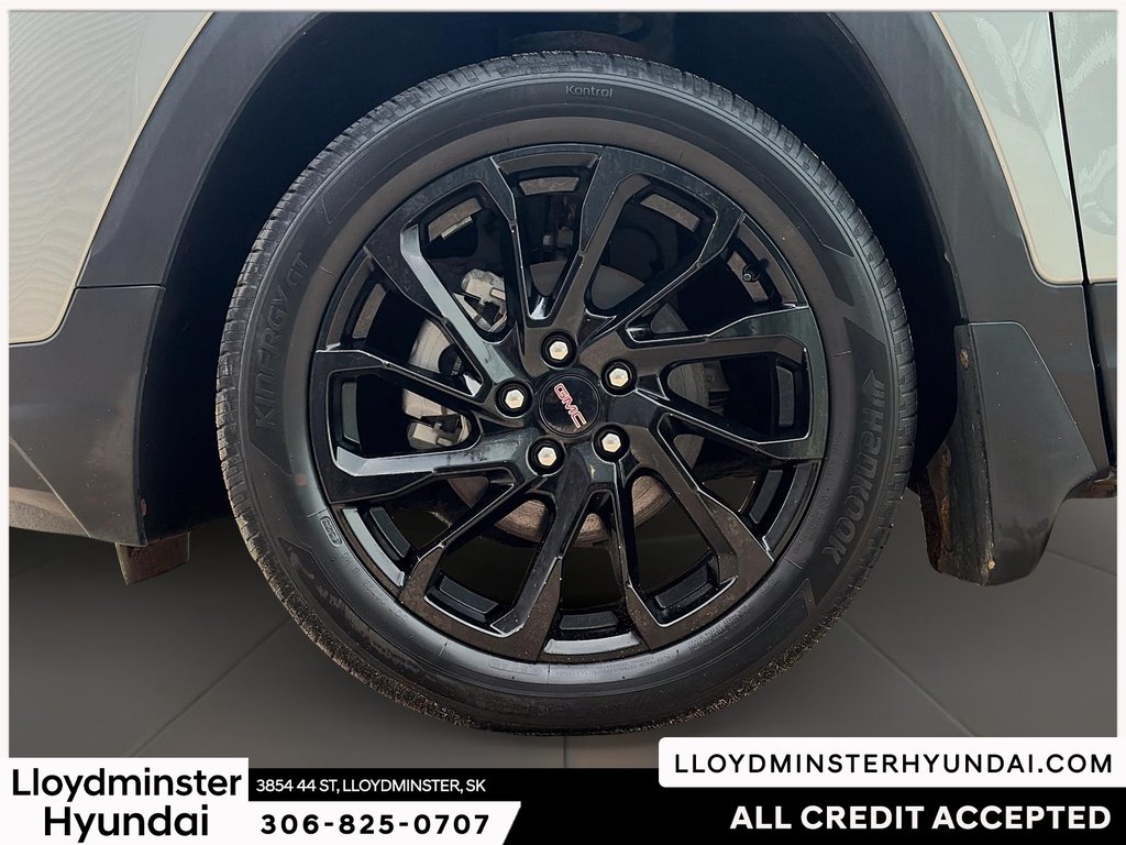 2024 GMC Terrain SLT in Lloydminster, Saskatchewan - 10 - w1024h768px
