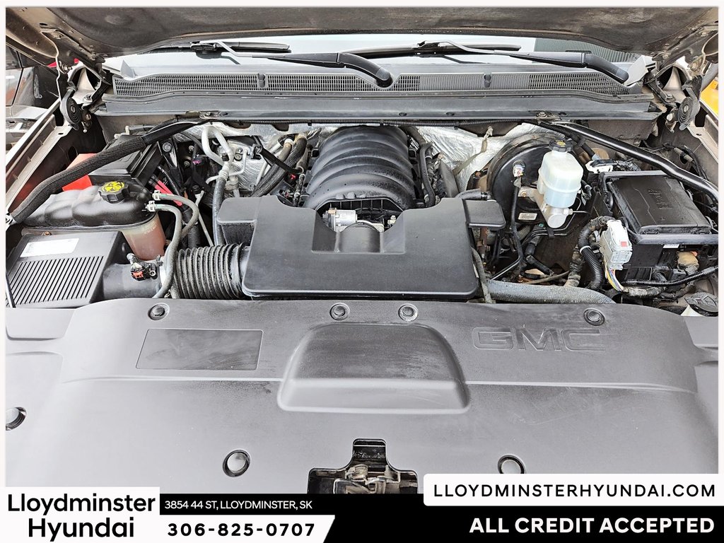 2016 GMC Yukon XL SLT in Lloydminster, Saskatchewan - 11 - w1024h768px