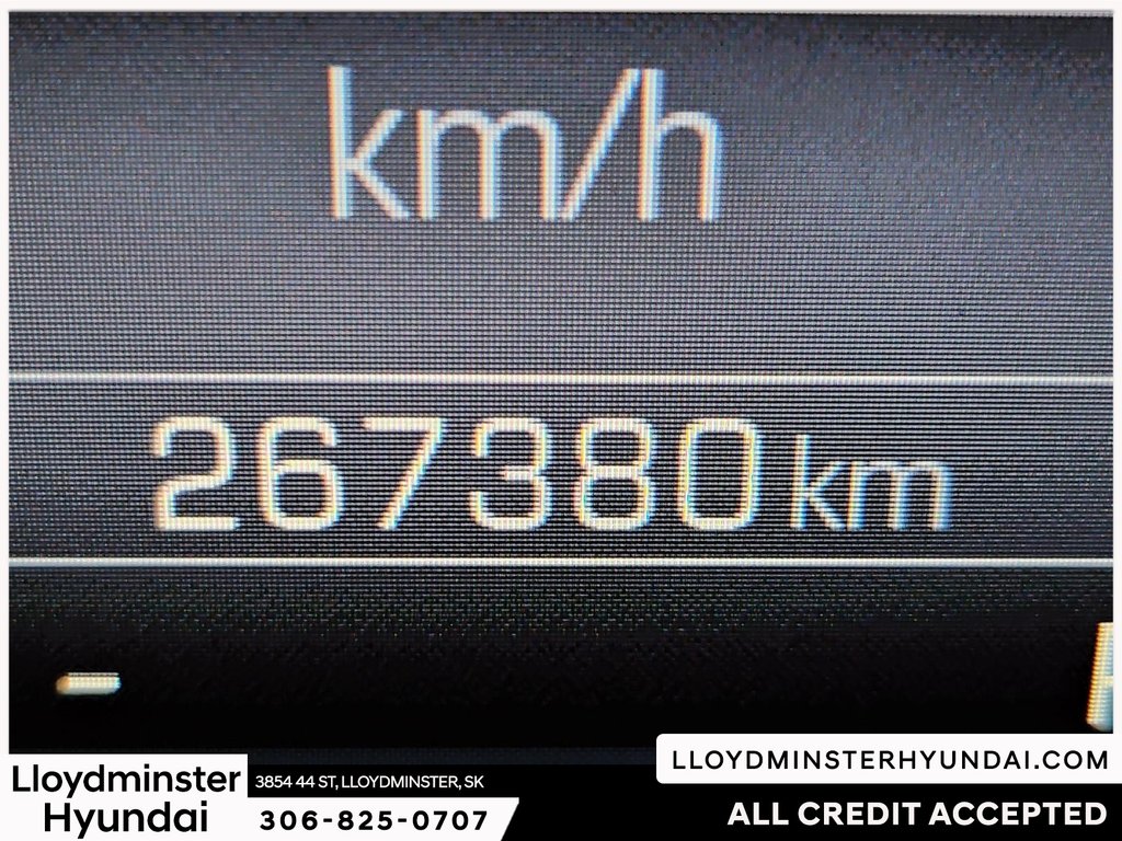 2016 GMC Yukon XL SLT in Lloydminster, Saskatchewan - 18 - w1024h768px