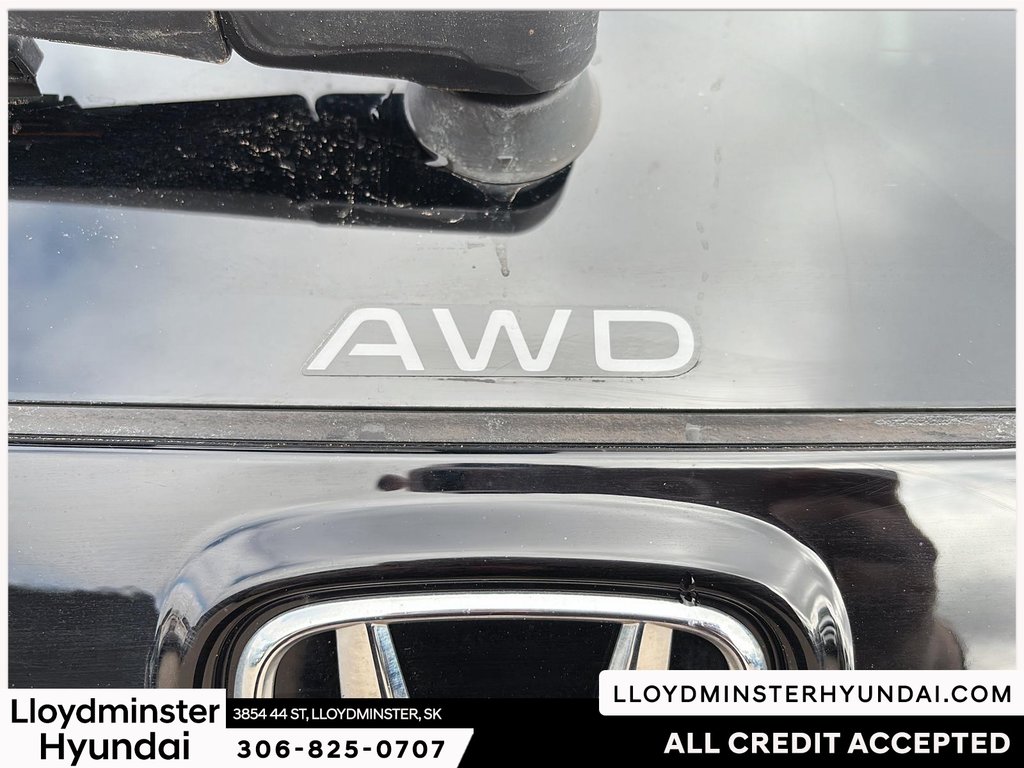 2025 Honda CR-V HYBRID Touring in Lloydminster, Saskatchewan - 20 - w1024h768px
