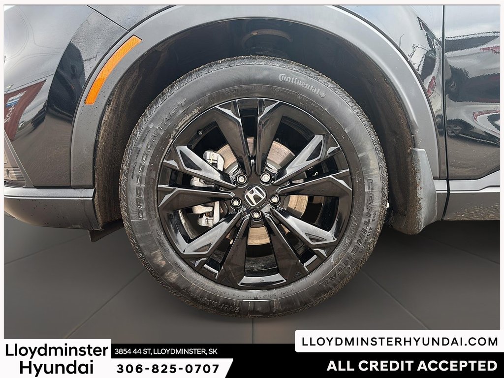 2025 Honda CR-V HYBRID Touring in Lloydminster, Saskatchewan - 11 - w1024h768px