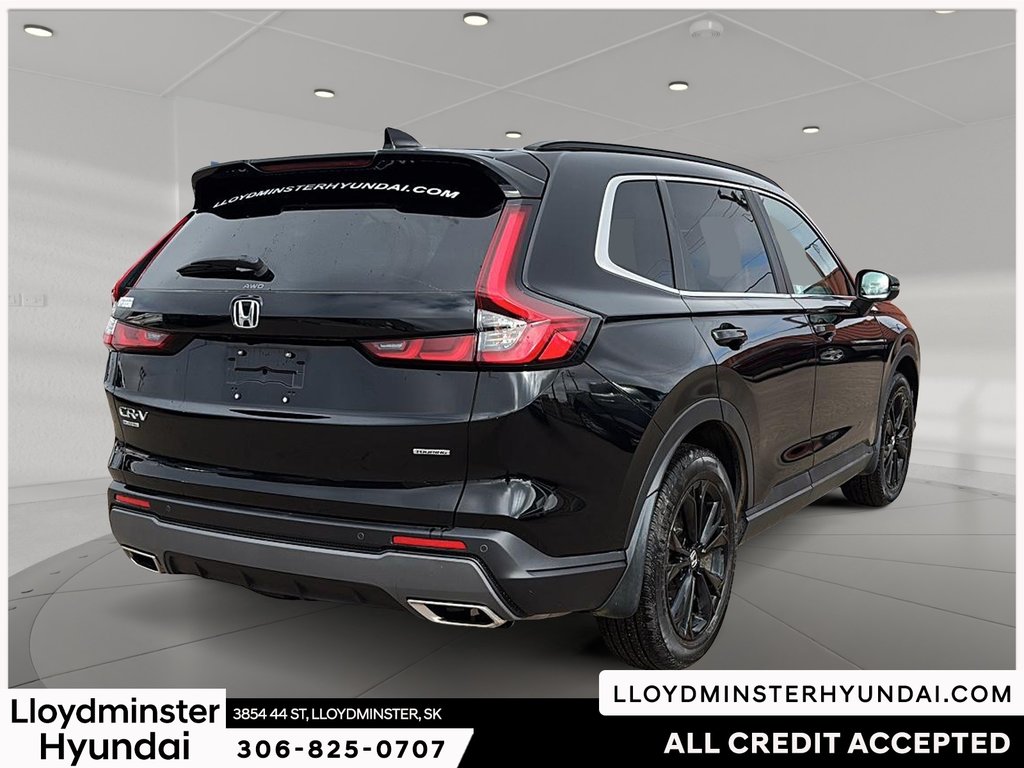 2025 Honda CR-V HYBRID Touring in Lloydminster, Saskatchewan - 6 - w1024h768px