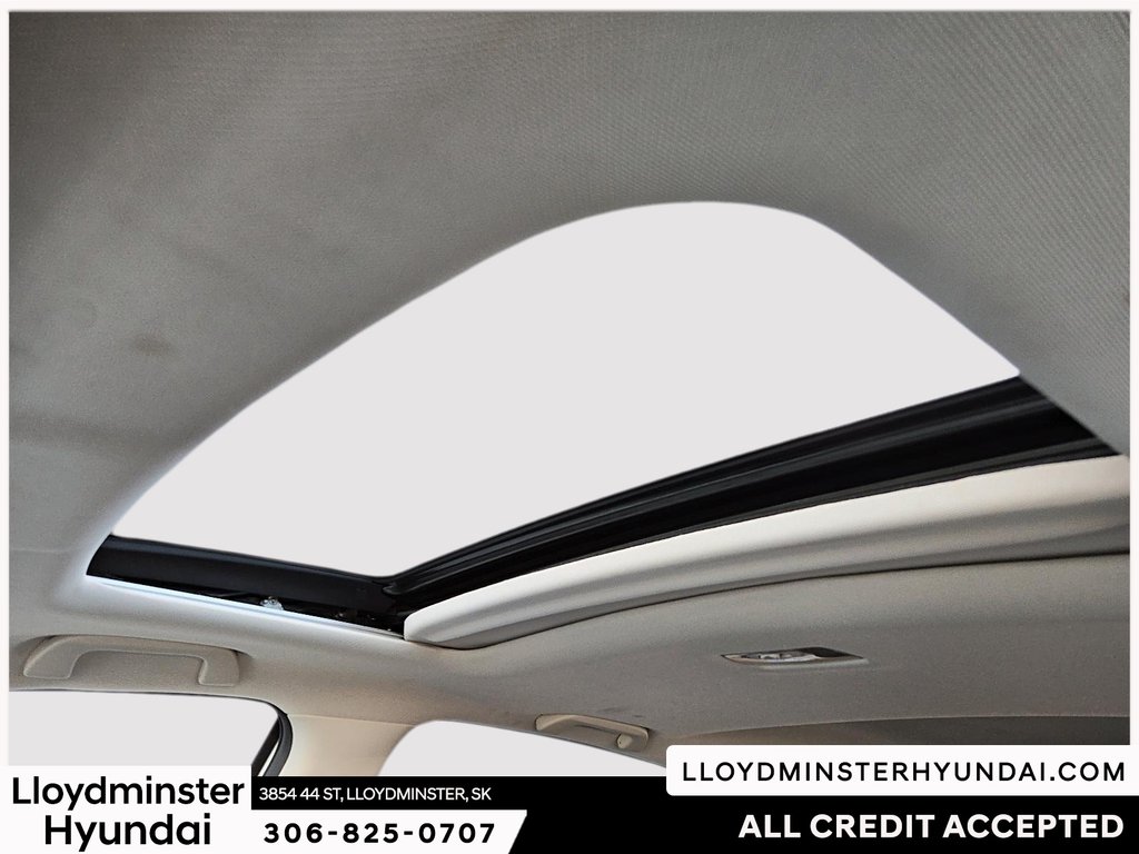 2013 Honda CR-V Touring in Lloydminster, Saskatchewan - 21 - w1024h768px