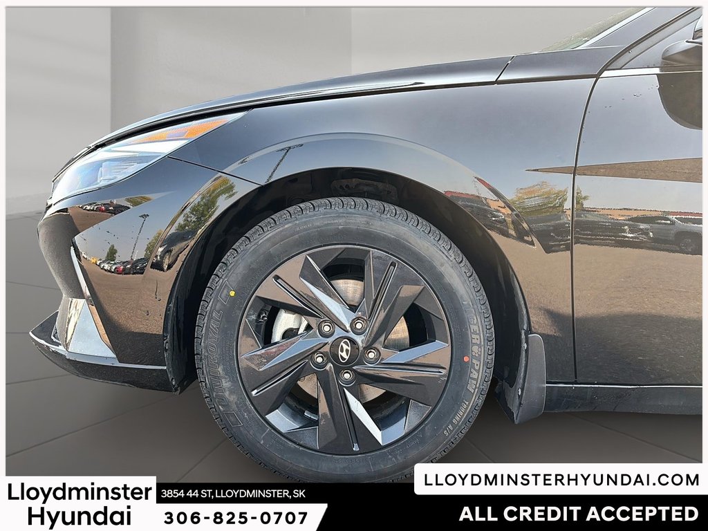 2022 Hyundai Elantra Hybrid Ultimate in Lloydminster, Saskatchewan - 8 - w1024h768px
