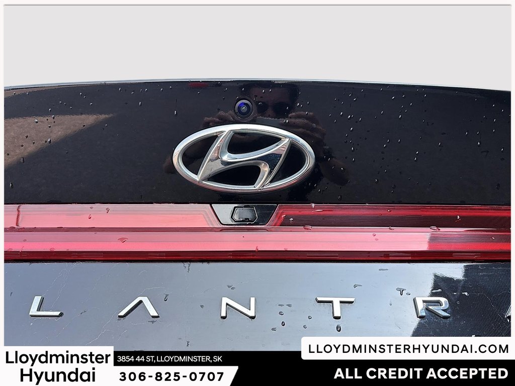 2022 Hyundai Elantra Hybrid Ultimate in Lloydminster, Saskatchewan - 20 - w1024h768px