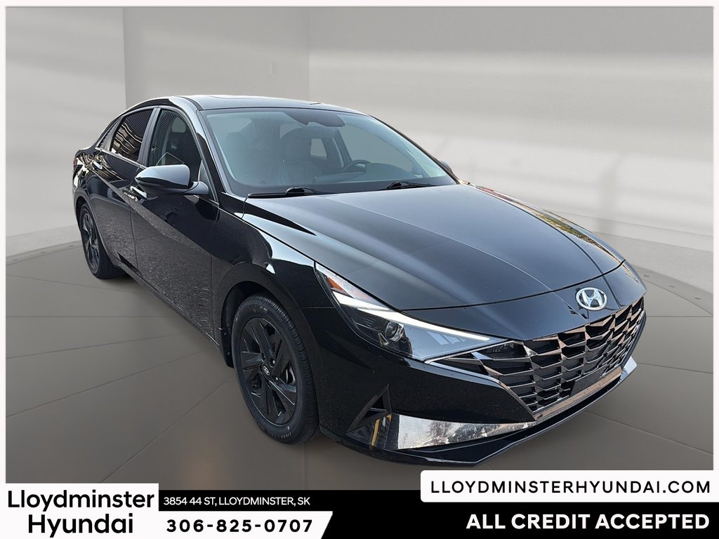 2022 Hyundai Elantra Hybrid Ultimate in Lloydminster, Saskatchewan - 3 - w1024h768px