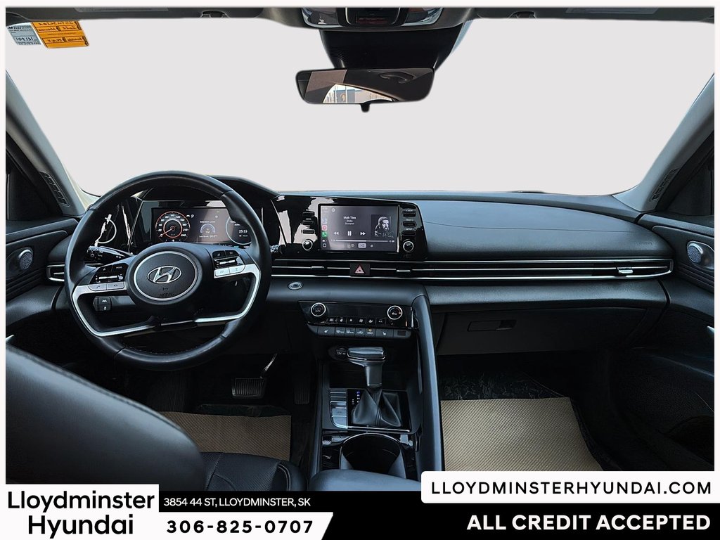 2022 Hyundai Elantra Hybrid Ultimate in Lloydminster, Saskatchewan - 10 - w1024h768px