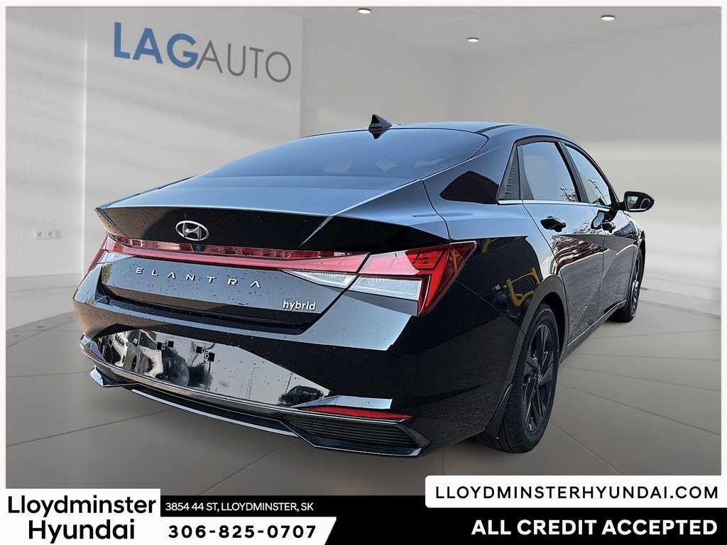 2022 Hyundai Elantra Hybrid Ultimate in Lloydminster, Saskatchewan - 5 - w1024h768px