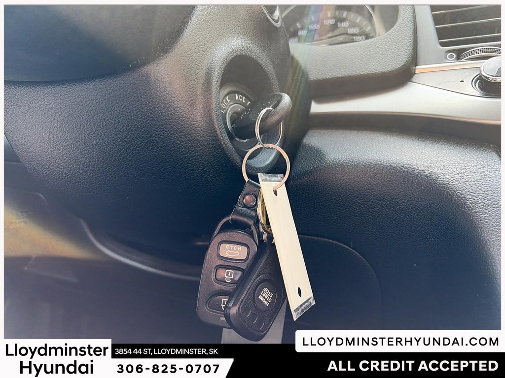 2017 Hyundai Elantra GL in Lloydminster, Saskatchewan - 20 - w1024h768px