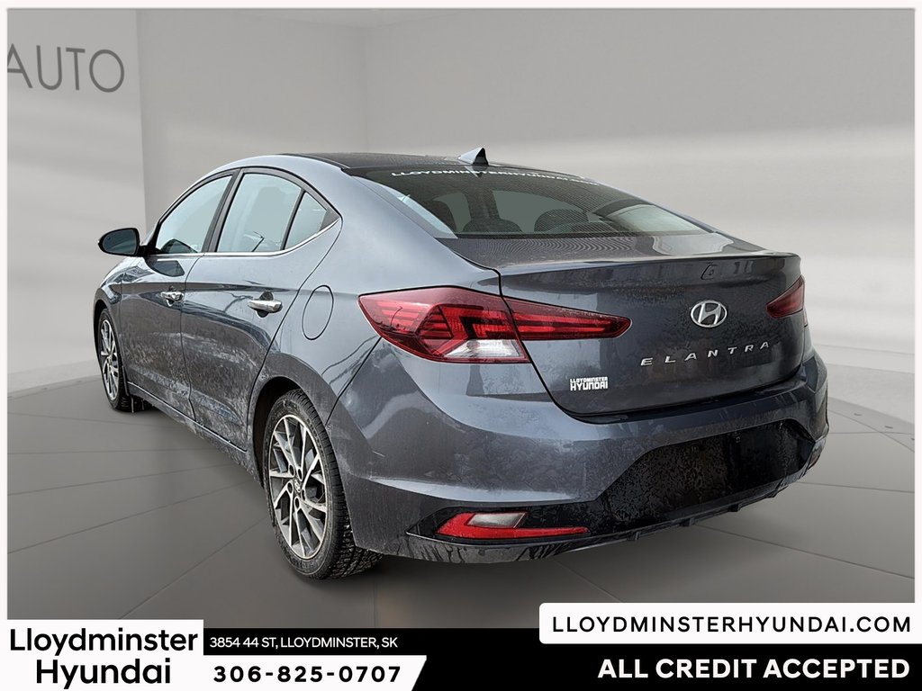 2019 Hyundai Elantra Luxury in Lloydminster, Saskatchewan - 7 - w1024h768px