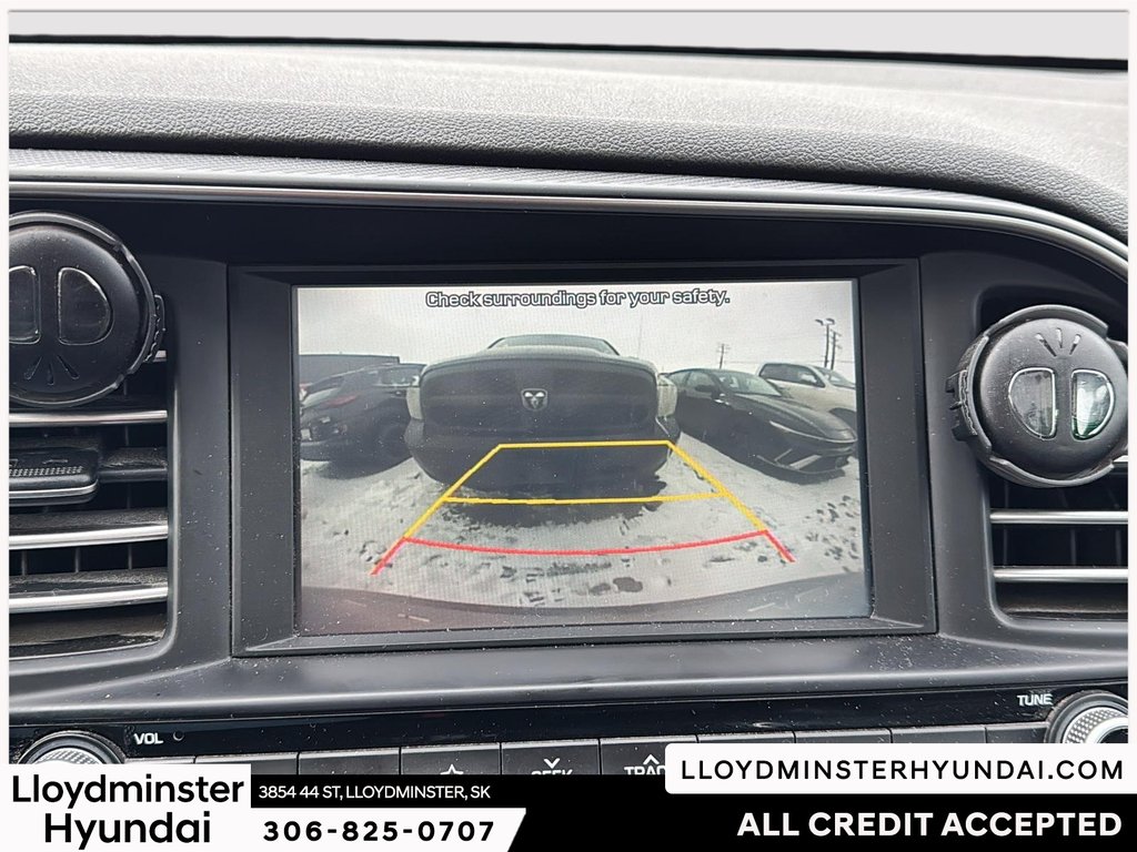 2019 Hyundai Elantra Luxury in Lloydminster, Saskatchewan - 22 - w1024h768px