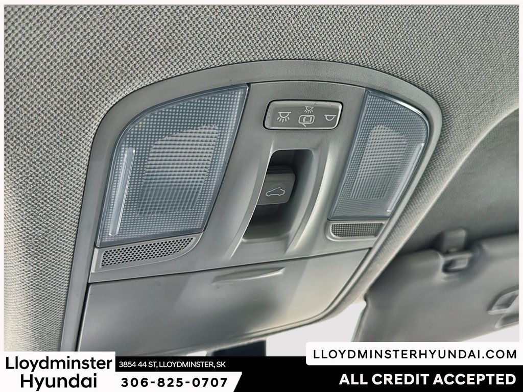 2019 Hyundai Elantra Luxury in Lloydminster, Saskatchewan - 21 - w1024h768px