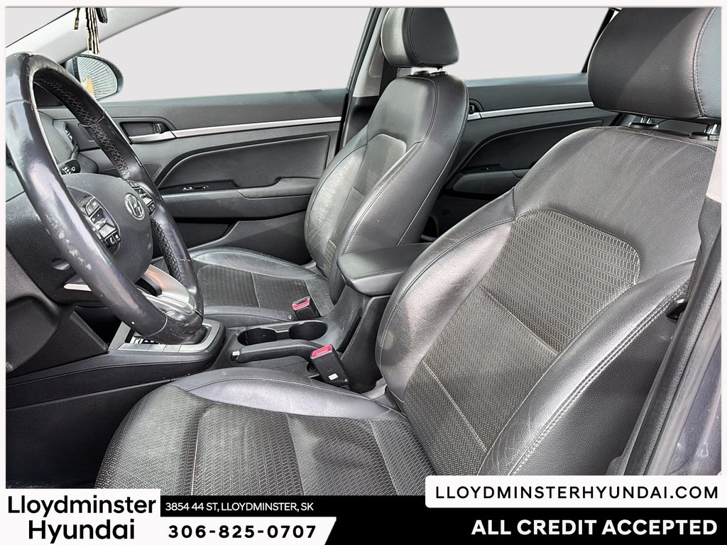 2019 Hyundai Elantra Luxury in Lloydminster, Saskatchewan - 11 - w1024h768px