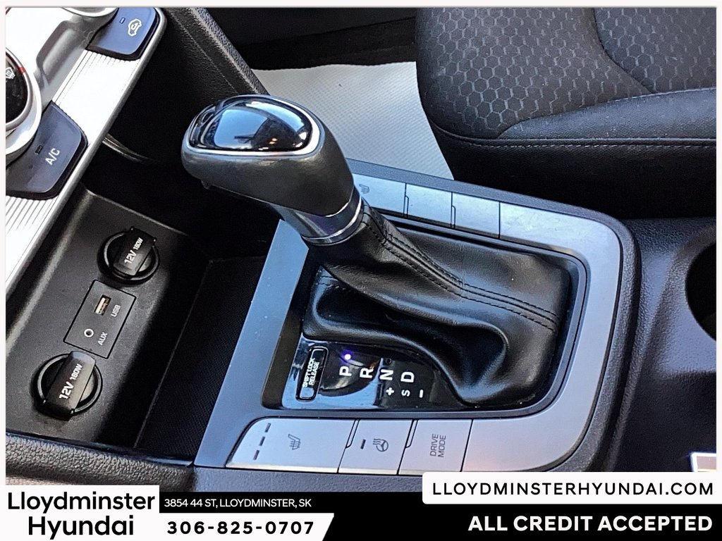 2020 Hyundai Elantra Preferred w/Sun & Safety Package in Lloydminster, Saskatchewan - 19 - w1024h768px
