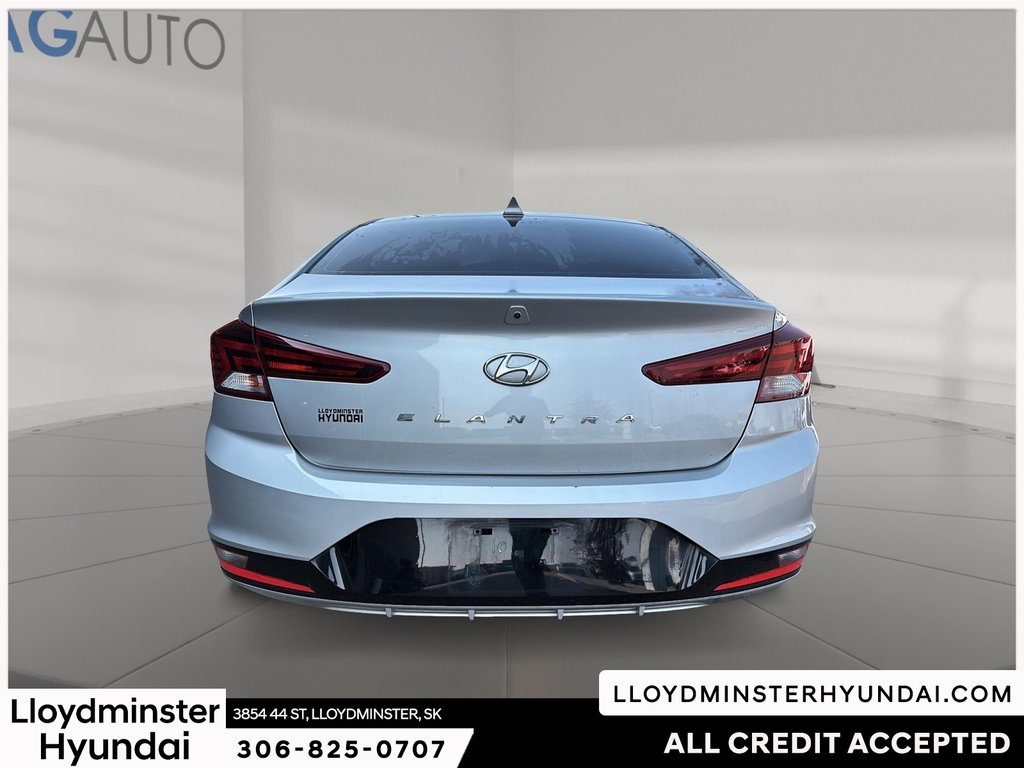 2020 Hyundai Elantra Preferred in Lloydminster, Saskatchewan - 6 - w1024h768px