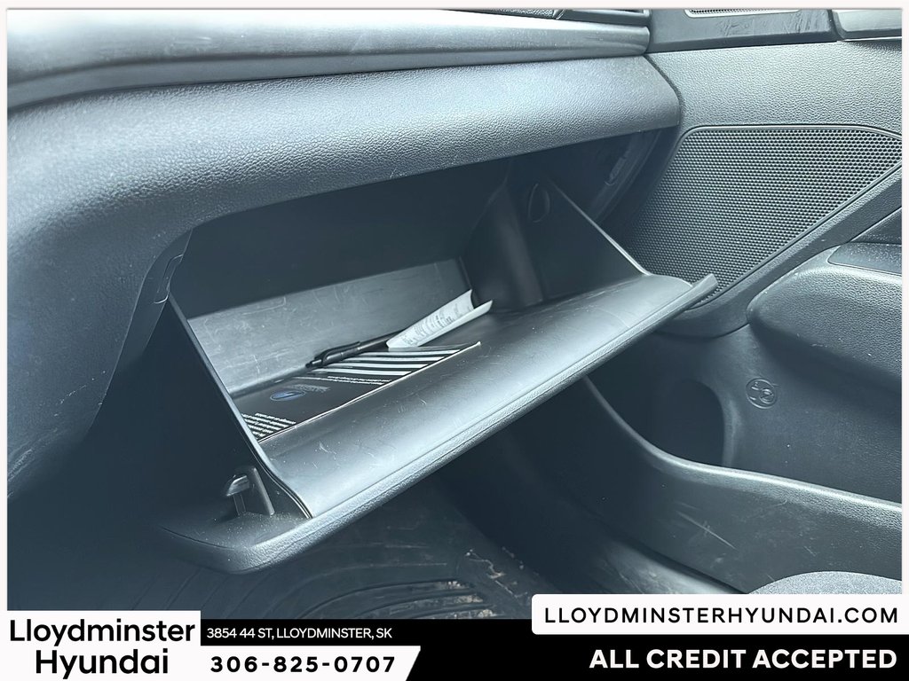 2020 Hyundai Elantra Preferred in Lloydminster, Saskatchewan - 19 - w1024h768px