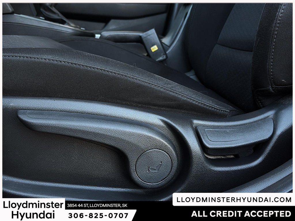 2020 Hyundai Elantra Preferred in Lloydminster, Saskatchewan - 13 - w1024h768px