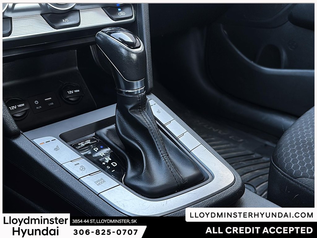 2020 Hyundai Elantra Preferred in Lloydminster, Saskatchewan - 19 - w1024h768px