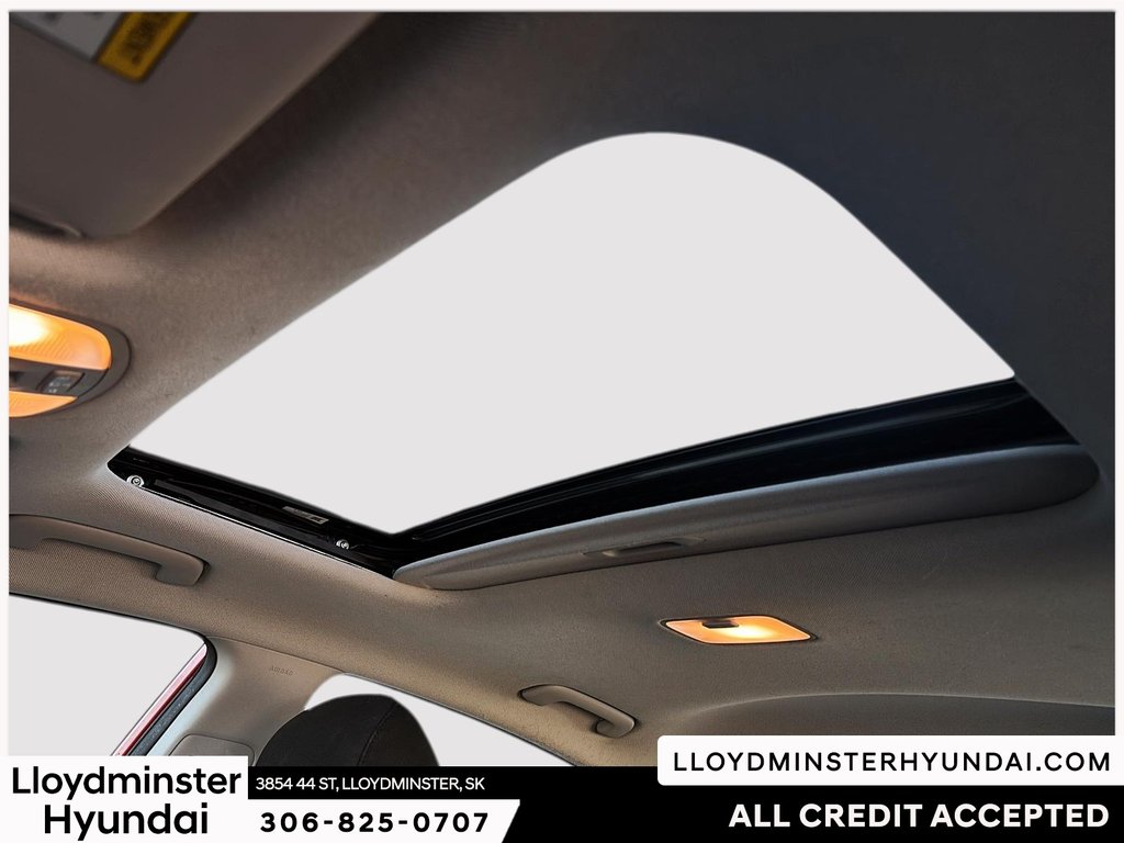 2020 Hyundai Elantra Preferred in Lloydminster, Saskatchewan - 25 - w1024h768px