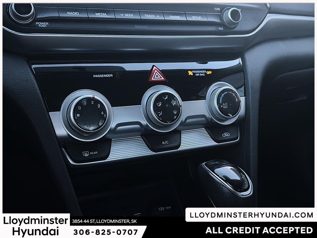 2020 Hyundai Elantra Essential in Lloydminster, Saskatchewan - 22 - w1024h768px