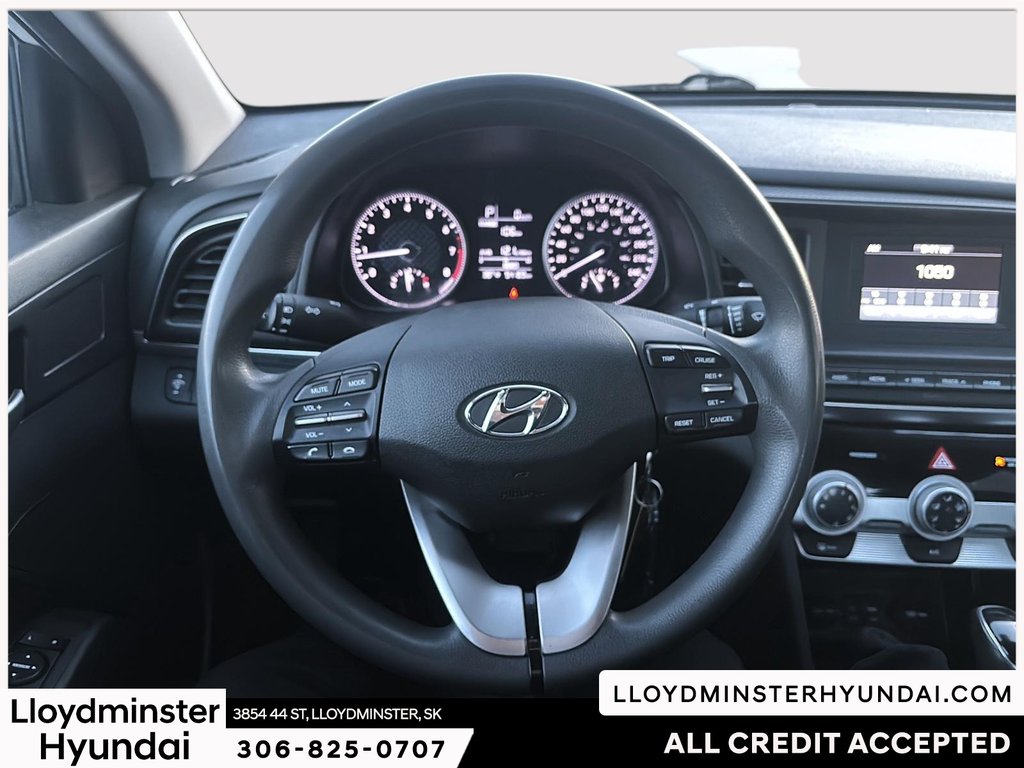 2020 Hyundai Elantra Essential in Lloydminster, Saskatchewan - 13 - w1024h768px