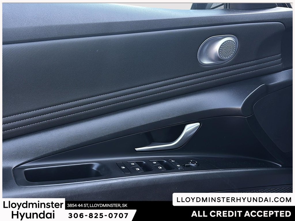 2021 Hyundai Elantra Preferred in Lloydminster, Saskatchewan - 15 - w1024h768px