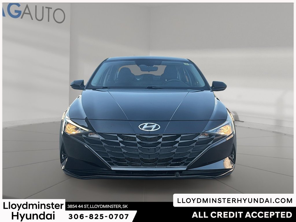 2021 Hyundai Elantra Preferred in Lloydminster, Saskatchewan - 2 - w1024h768px