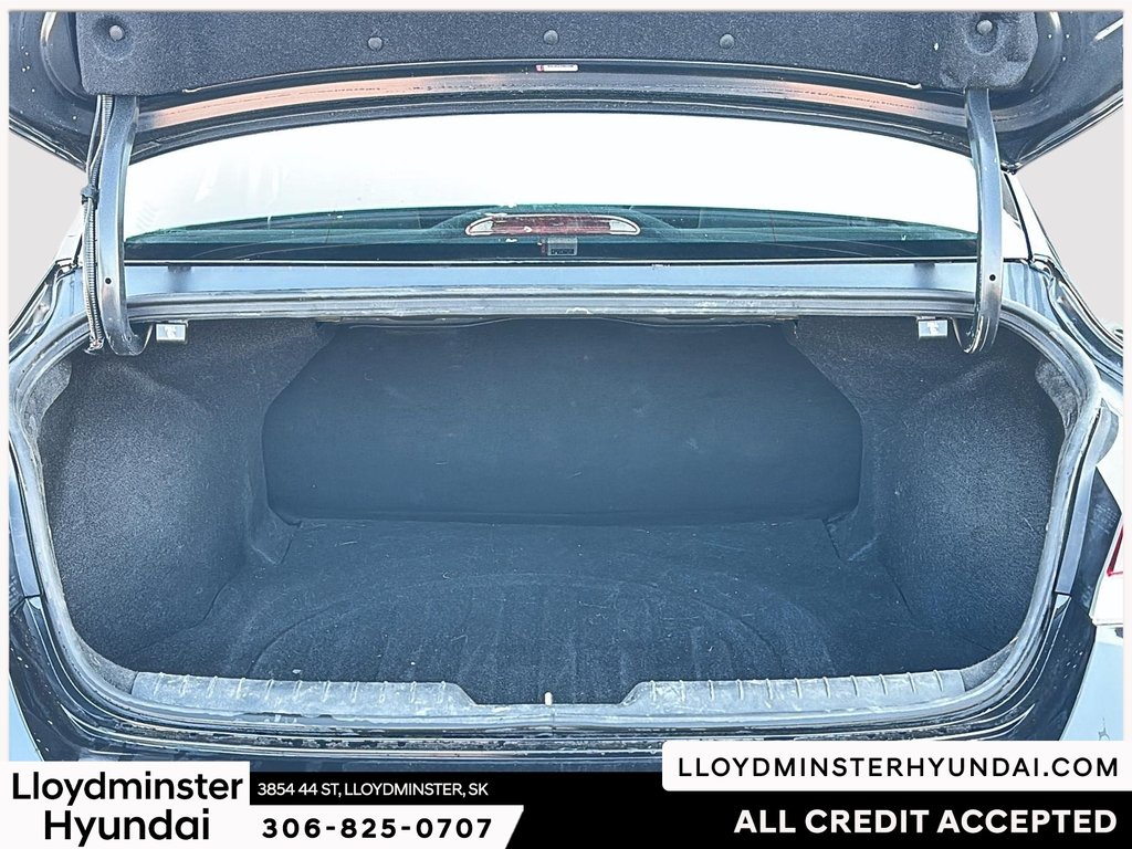 2021 Hyundai Elantra Preferred in Lloydminster, Saskatchewan - 9 - w1024h768px