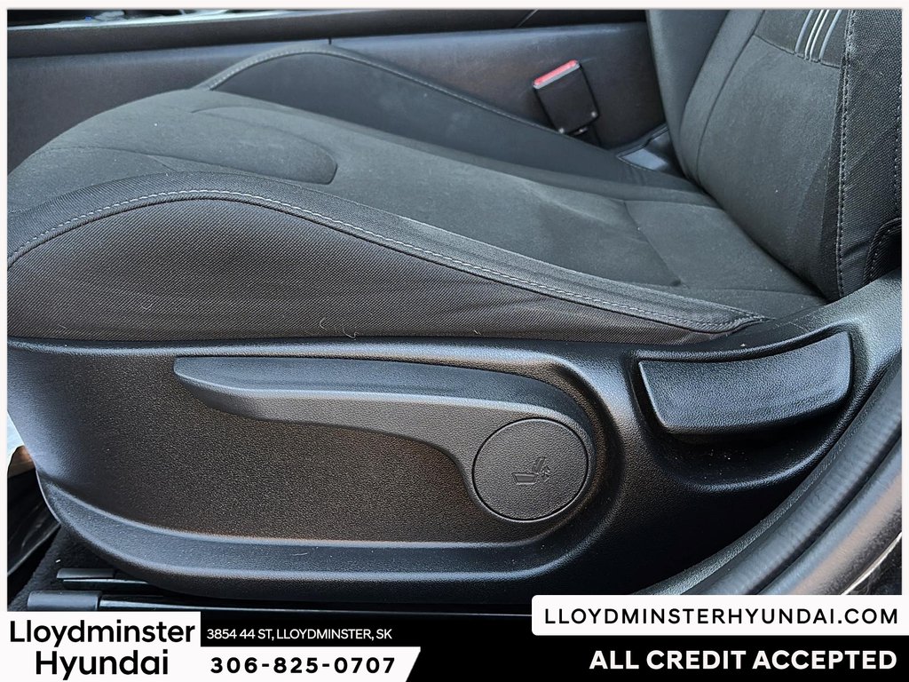 2021 Hyundai Elantra Preferred in Lloydminster, Saskatchewan - 13 - w1024h768px