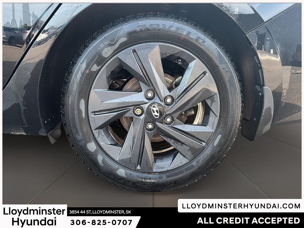2021 Hyundai Elantra Preferred in Lloydminster, Saskatchewan - 10 - w1024h768px