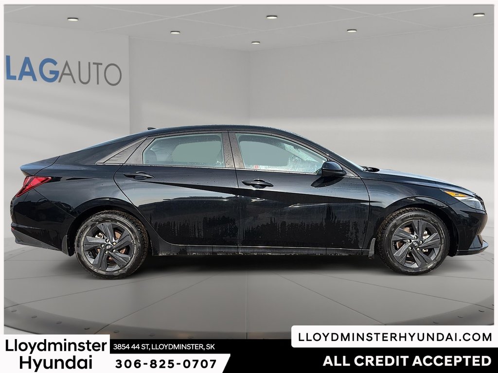 2021 Hyundai Elantra Preferred in Lloydminster, Saskatchewan - 4 - w1024h768px