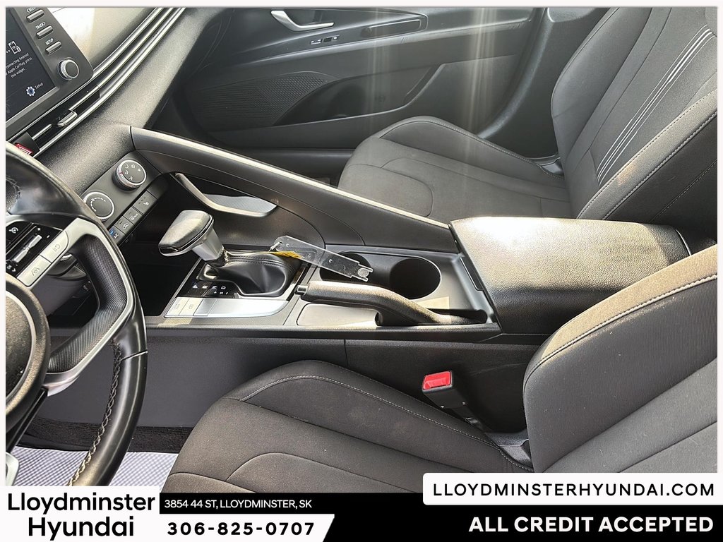 2021 Hyundai Elantra Preferred in Lloydminster, Saskatchewan - 12 - w1024h768px