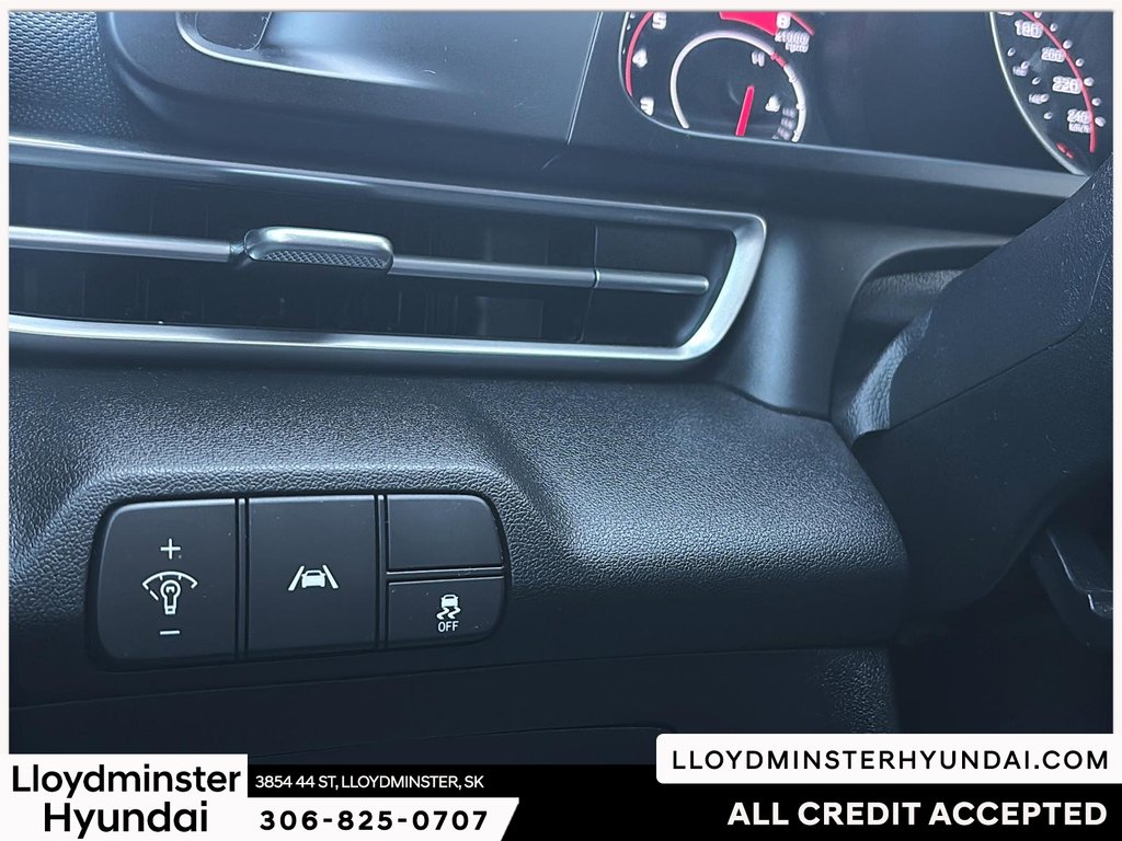 2021 Hyundai Elantra Preferred in Lloydminster, Saskatchewan - 20 - w1024h768px