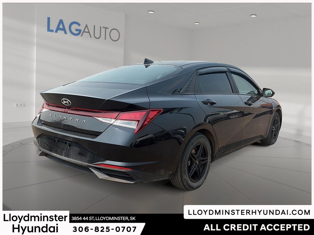 2021 Hyundai Elantra Essential in Lloydminster, Saskatchewan - 5 - w1024h768px