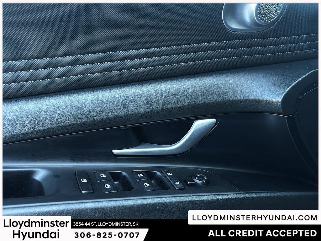 2021 Hyundai Elantra Essential in Lloydminster, Saskatchewan - 14 - w1024h768px