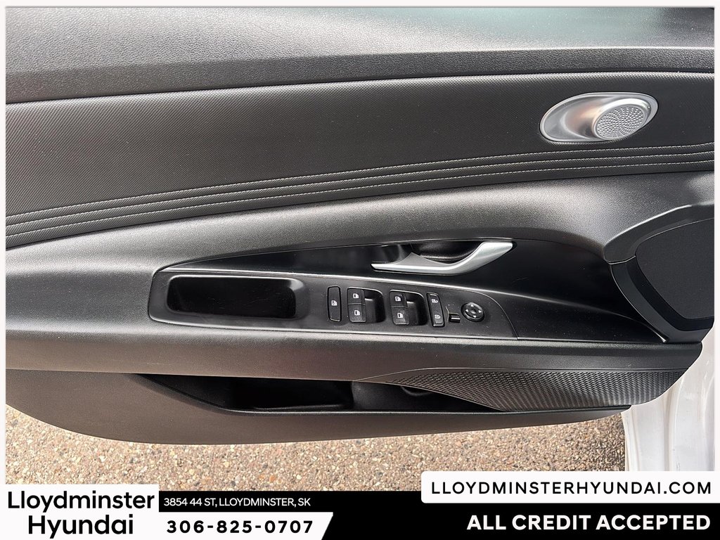 2021 Hyundai Elantra Essential in Lloydminster, Saskatchewan - 13 - w1024h768px