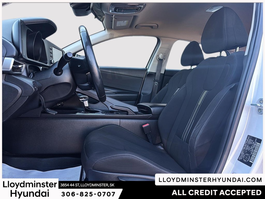 2021 Hyundai Elantra Essential in Lloydminster, Saskatchewan - 12 - w1024h768px