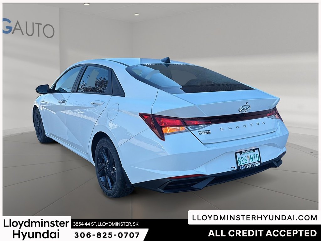 2021 Hyundai Elantra Essential in Lloydminster, Saskatchewan - 7 - w1024h768px