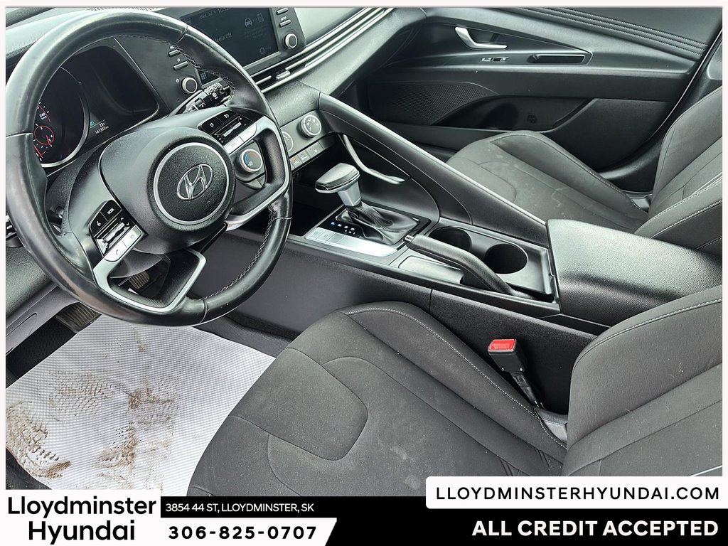 2021 Hyundai Elantra Essential in Lloydminster, Saskatchewan - 12 - w1024h768px