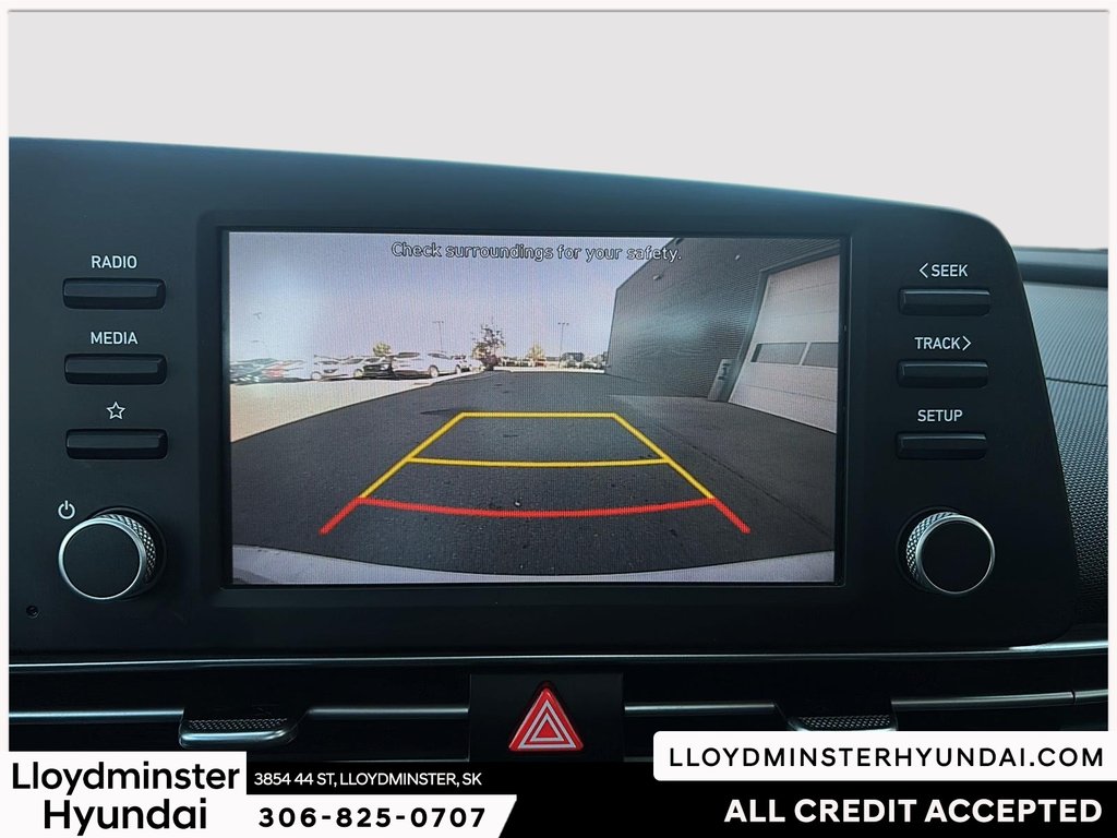 2021 Hyundai Elantra Essential in Lloydminster, Saskatchewan - 23 - w1024h768px