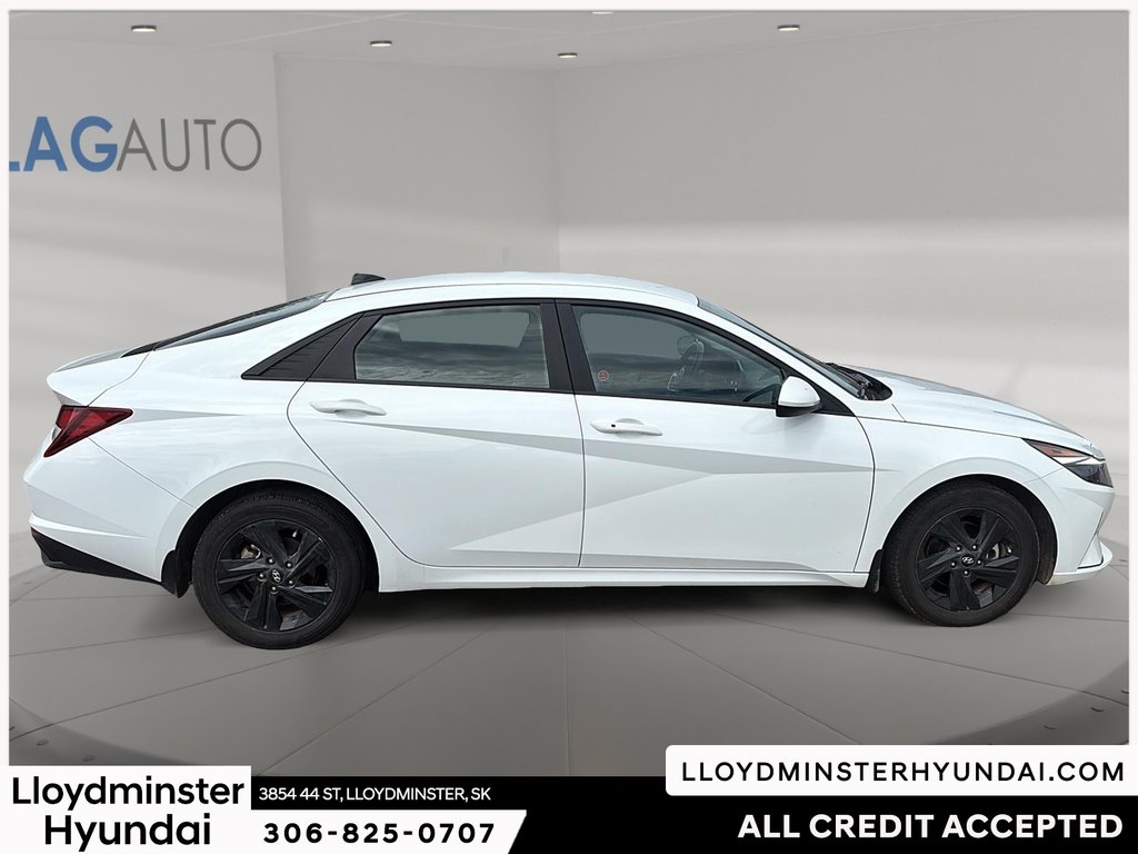 2021 Hyundai Elantra Essential in Lloydminster, Saskatchewan - 4 - w1024h768px