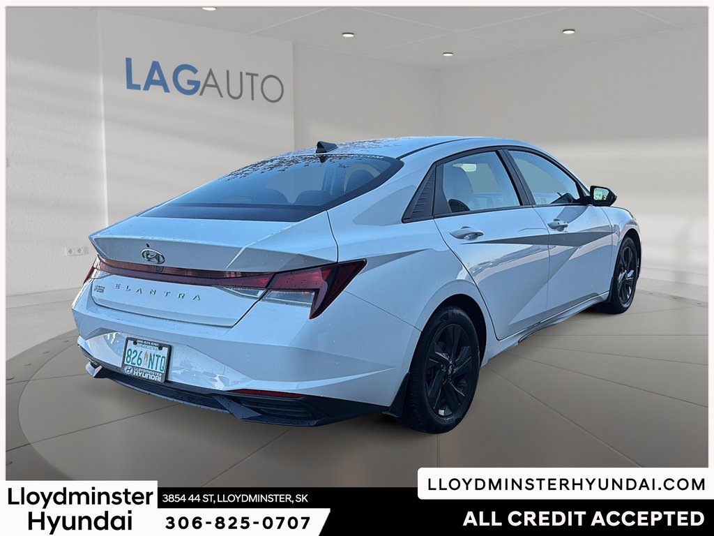2021 Hyundai Elantra Preferred in Lloydminster, Saskatchewan - 5 - w1024h768px