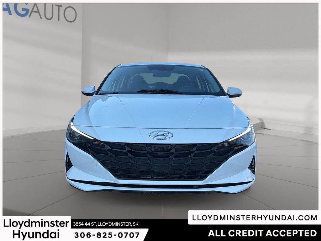 2021 Hyundai Elantra Preferred in Lloydminster, Saskatchewan - 2 - w1024h768px