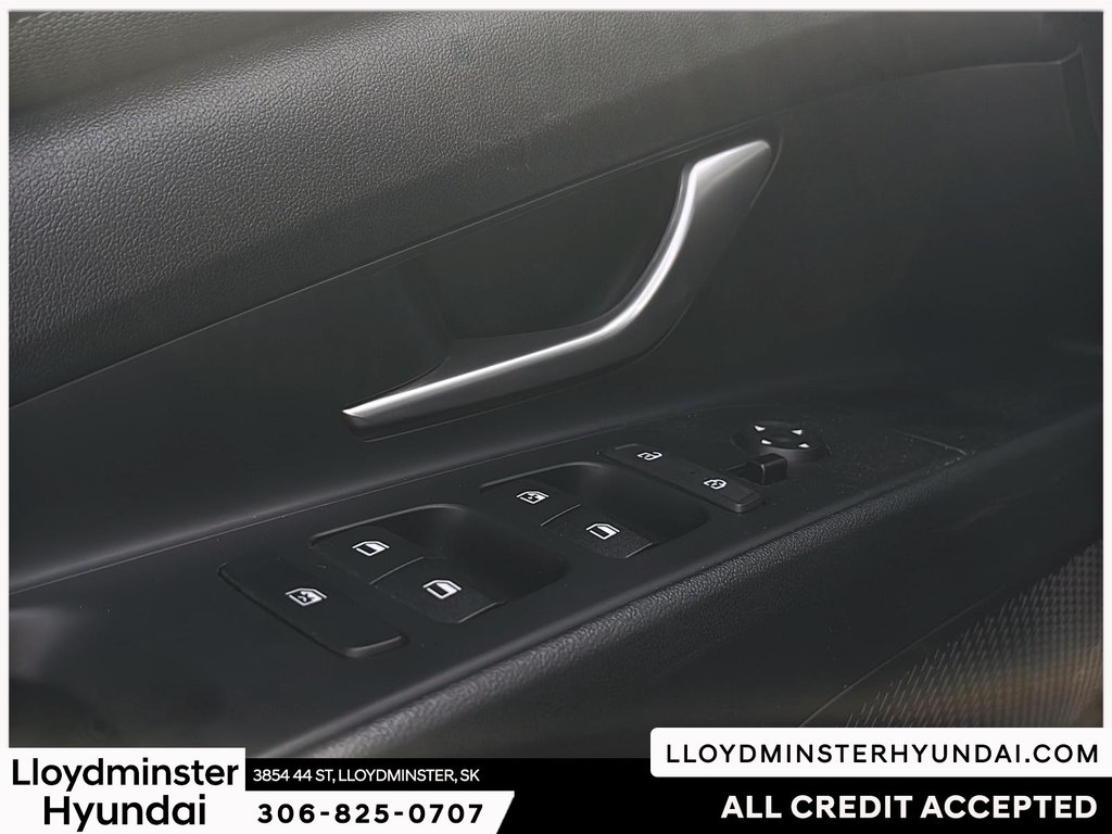 2021 Hyundai Elantra Preferred in Lloydminster, Saskatchewan - 13 - w1024h768px