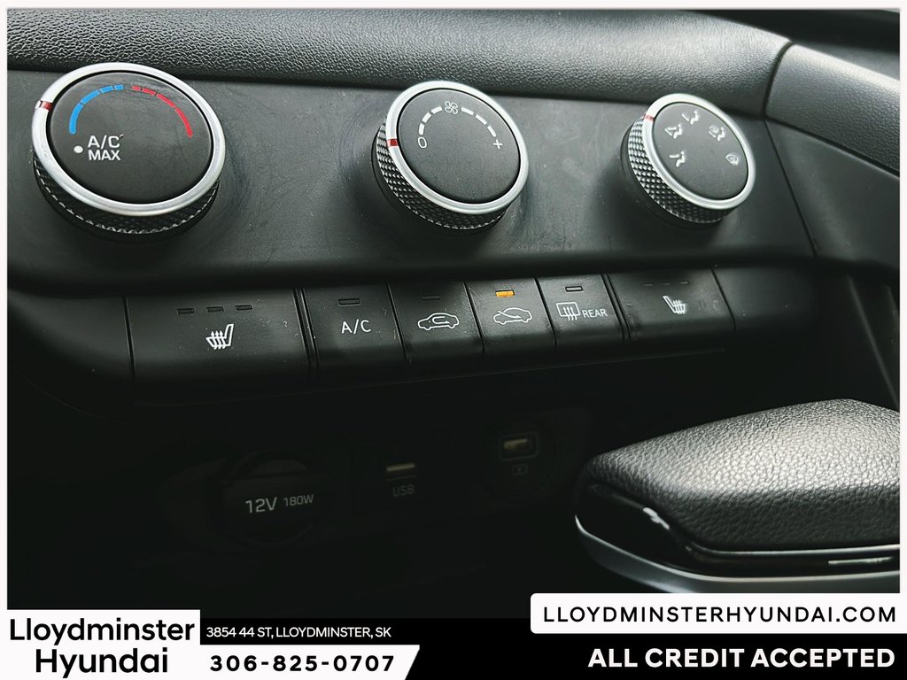 2021 Hyundai Elantra Essential in Lloydminster, Saskatchewan - 14 - w1024h768px