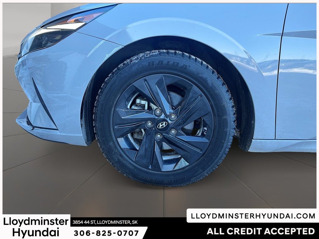 2021 Hyundai Elantra Preferred in Lloydminster, Saskatchewan - 10 - w1024h768px