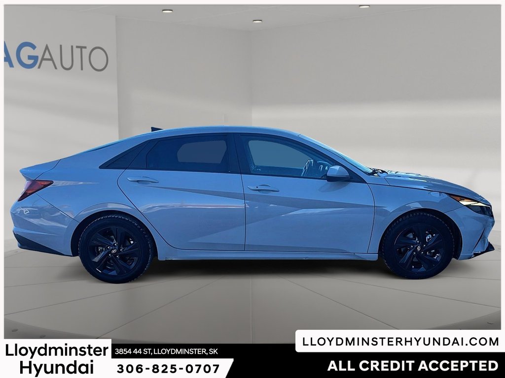 2021 Hyundai Elantra Preferred in Lloydminster, Saskatchewan - 4 - w1024h768px