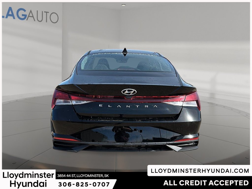 2021 Hyundai Elantra Essential in Lloydminster, Saskatchewan - 6 - w1024h768px